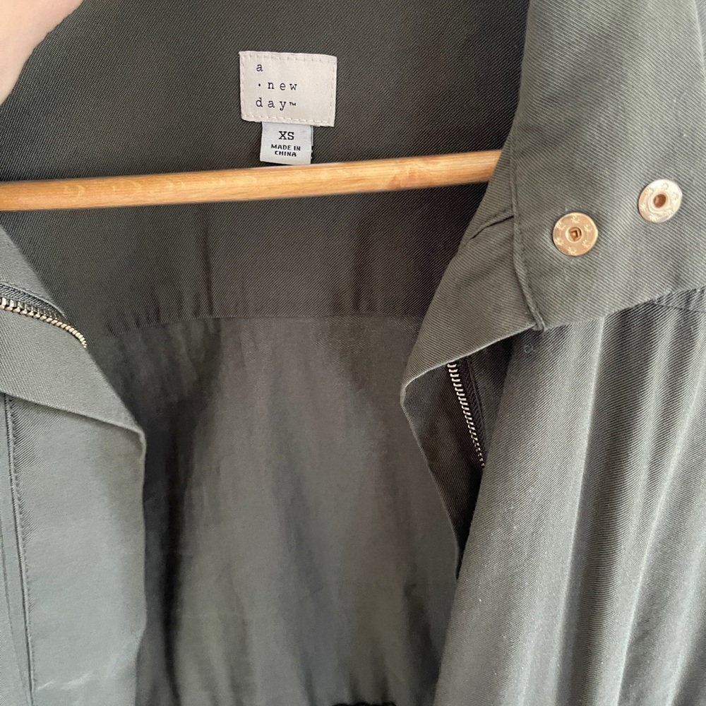 Green lightweight jacket - Picture 2 of 8